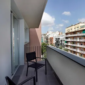 https://fisa-rentals-les-corts-apartments.topbarcelonahotels.com