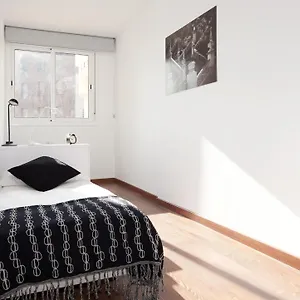 https://blackandwhitehome-montjuic-fira.topbarcelonahotels.com